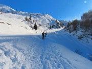 Da Foppolo al RIFUGIO MIRTILLO (1979 m) pestando neve via Passo della Croce (1943 m)- FOTOGALLERY